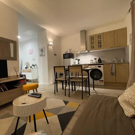 Nice, Seaside Apartment *